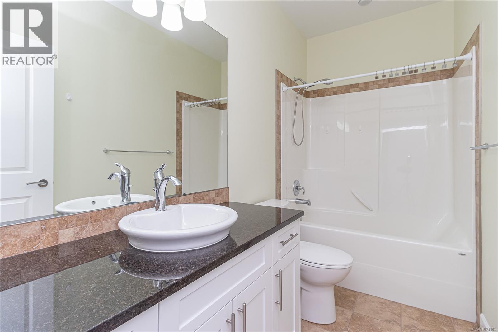 207 1670 Botwood Lane, Cowichan Bay