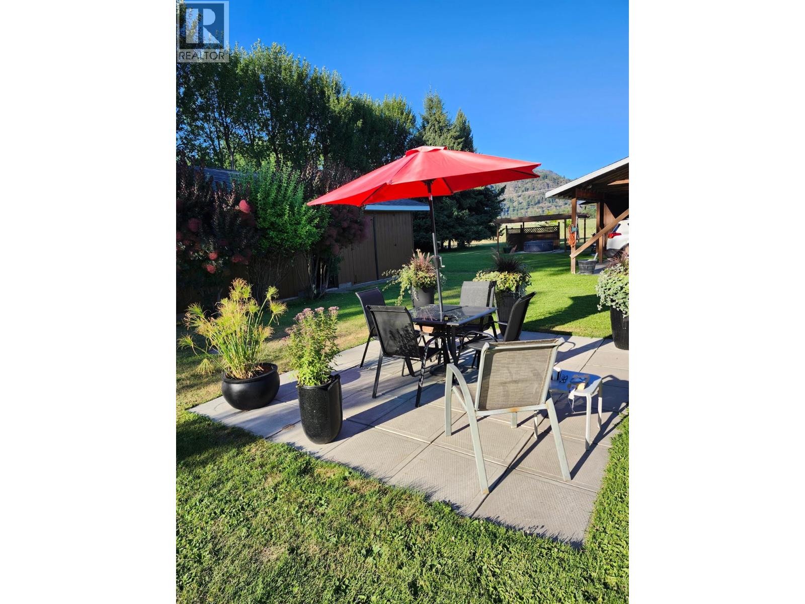 7775 GN Road, Grand Forks