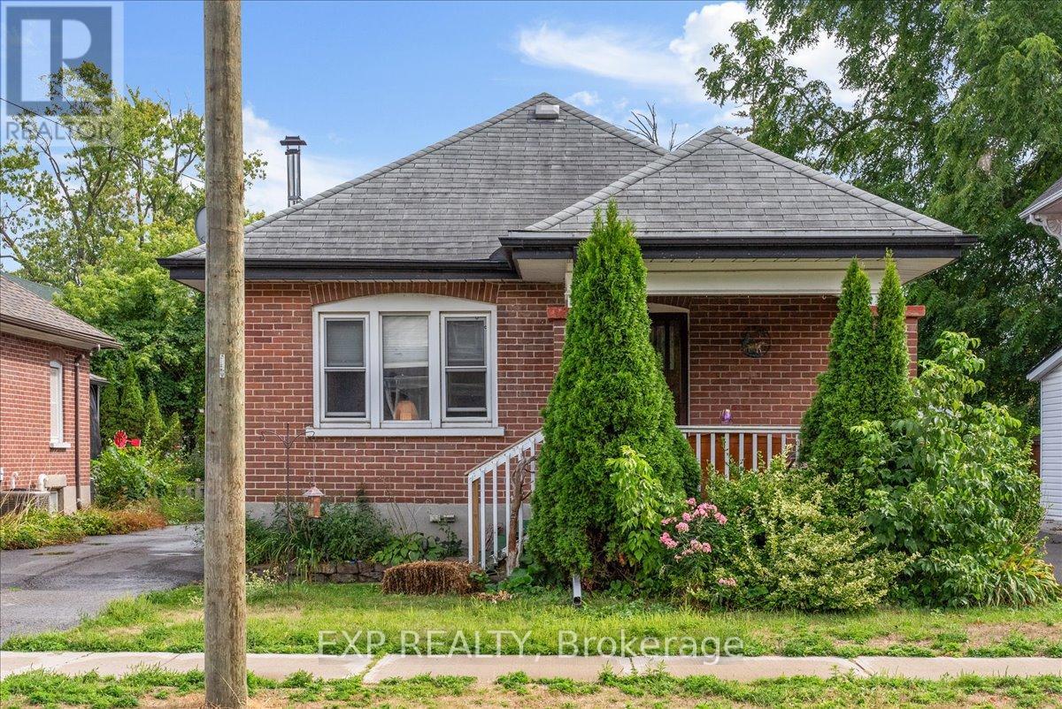 225 MCGILL STREET - 3