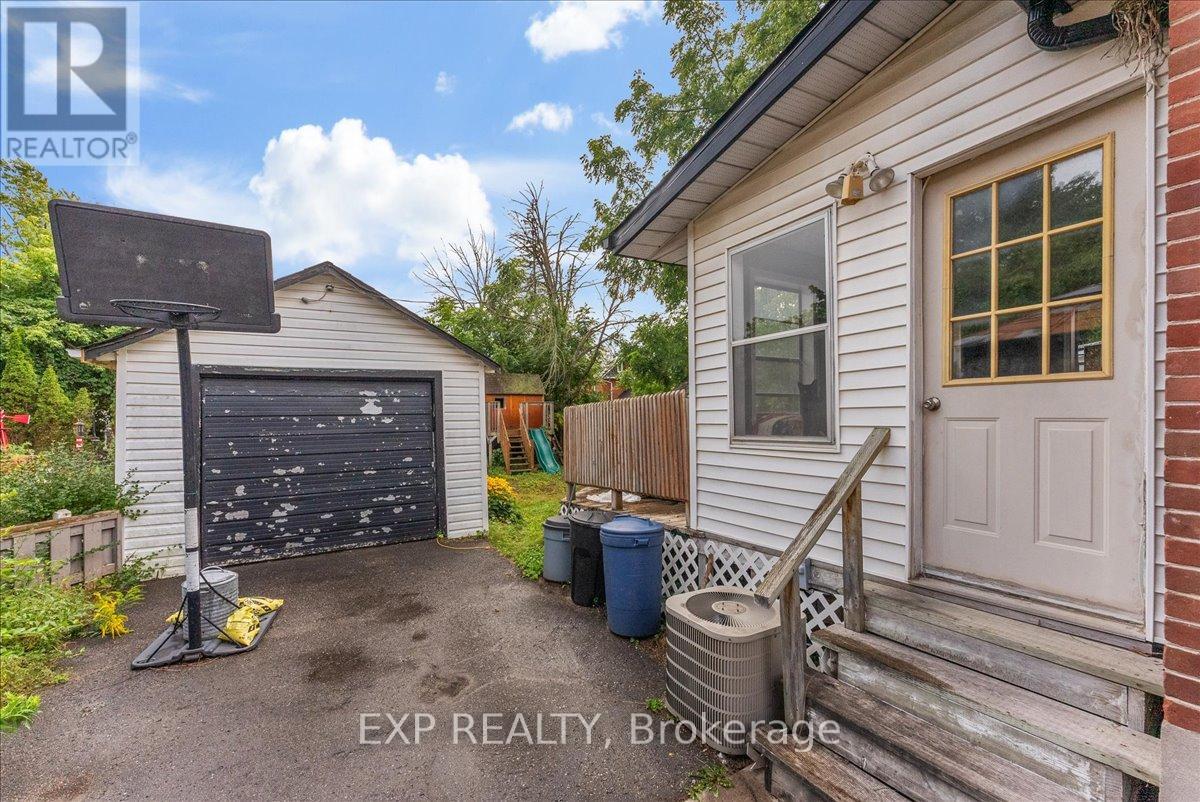 225 MCGILL STREET - 36