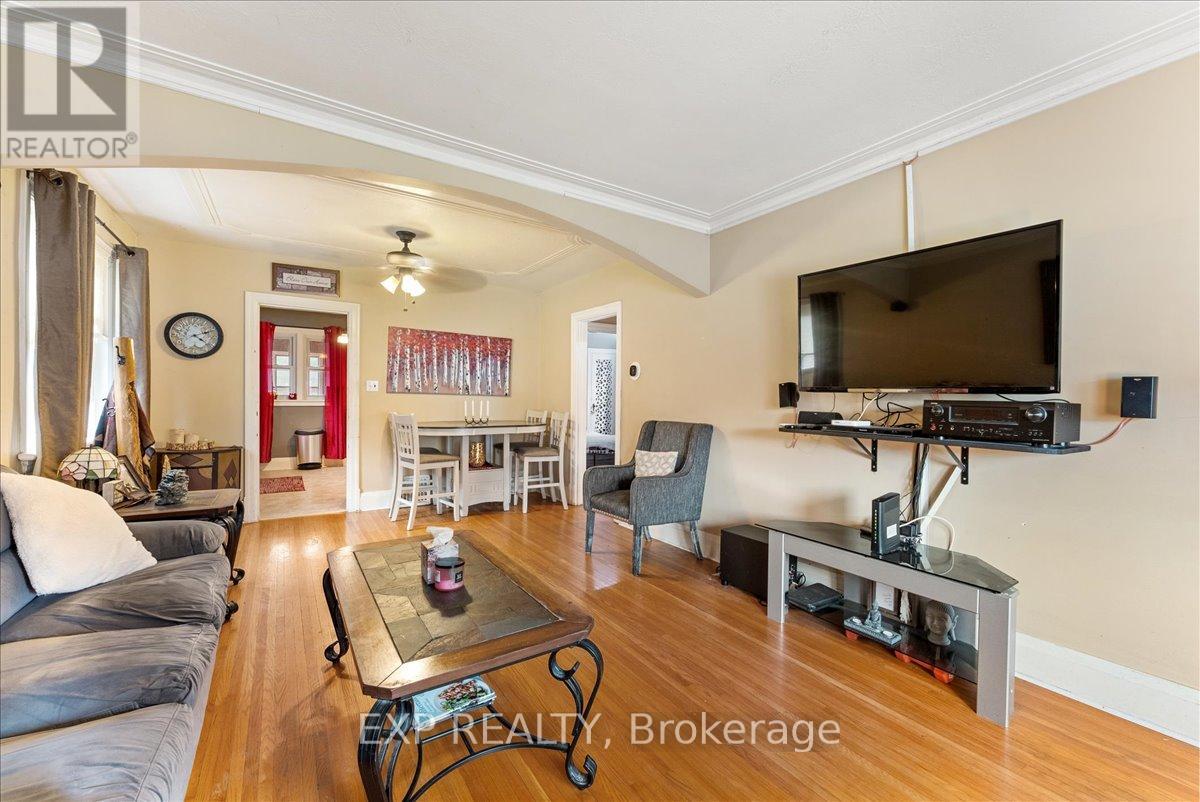 225 MCGILL STREET - 7