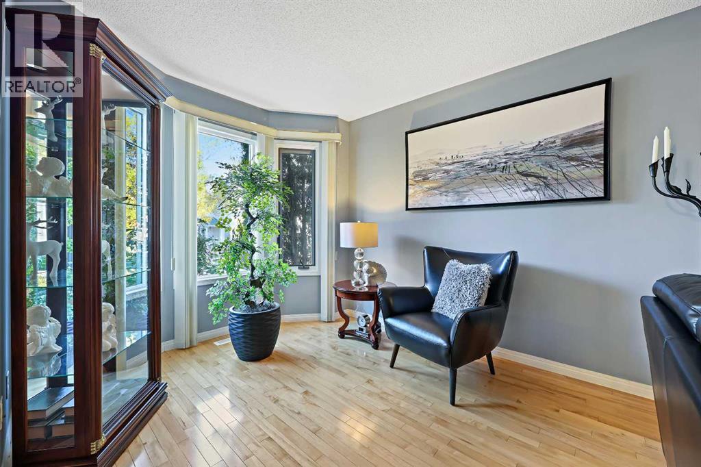 Single Family House for Sale in  Abbeydale Villas NE Abbeydale Calgary 