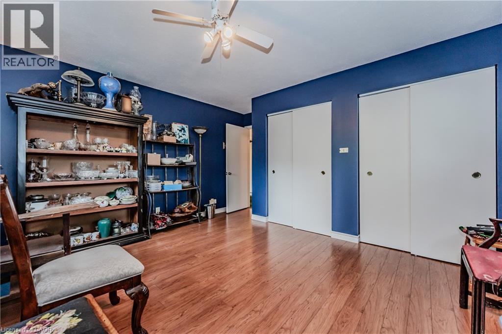 111 GRANDVIEW DRIVE - 27