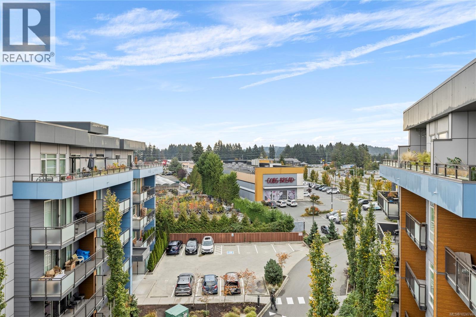 501 6540 Metral Dr, Nanaimo