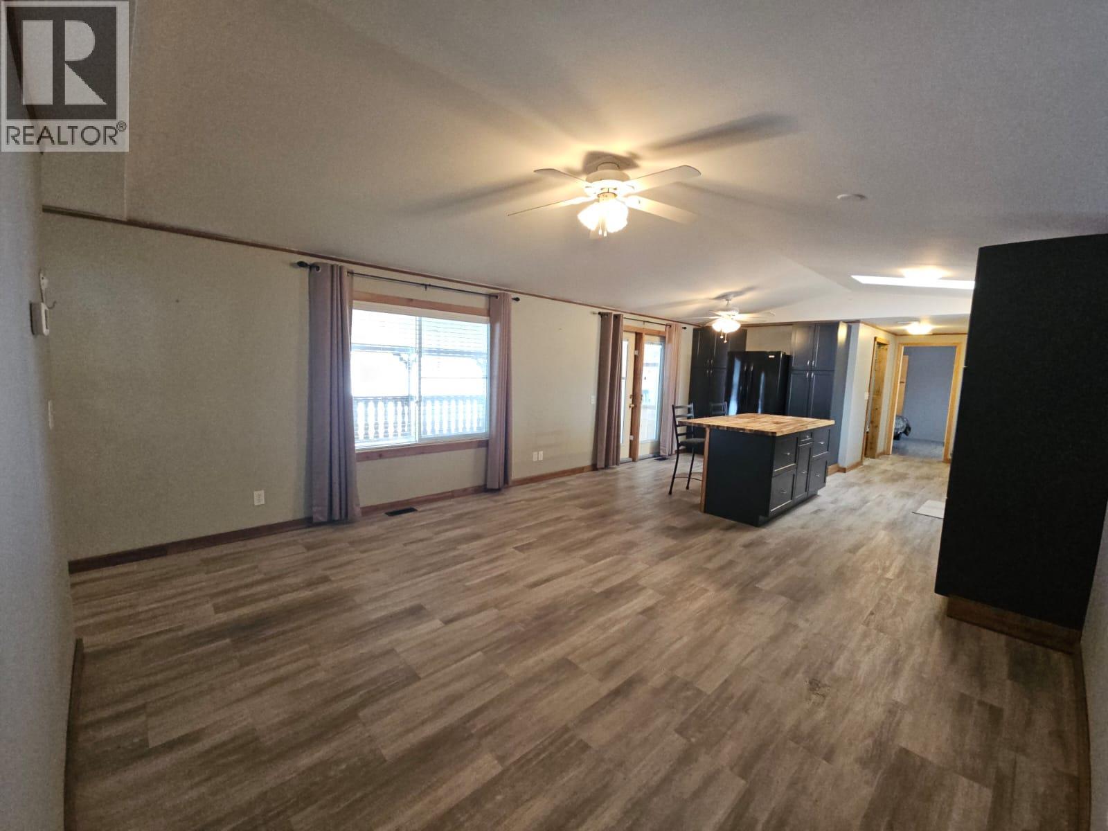 4504 42 AVENUE NE - 4