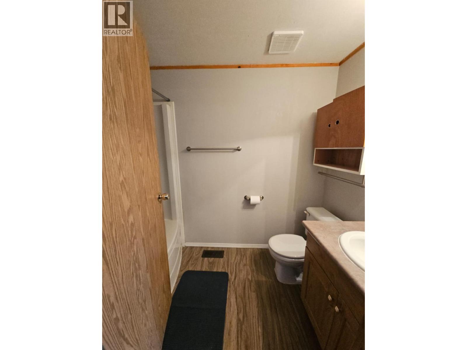 4504 42 AVENUE NE - 22