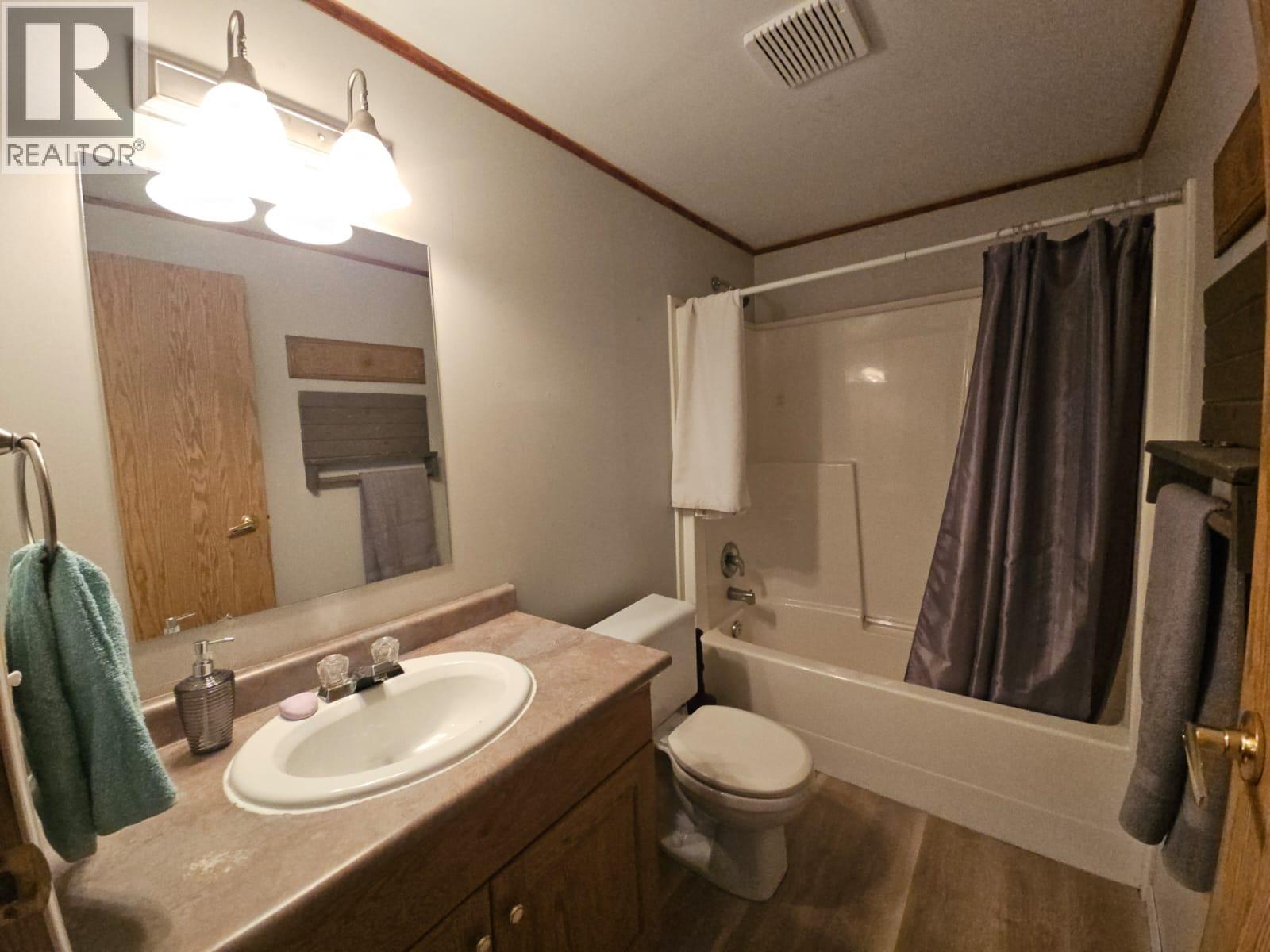 4504 42 AVENUE NE - 31