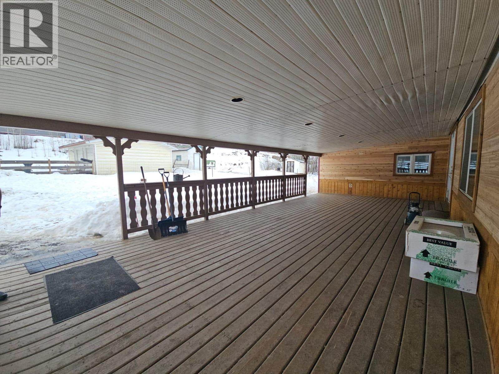 4504 42 AVENUE NE - 38