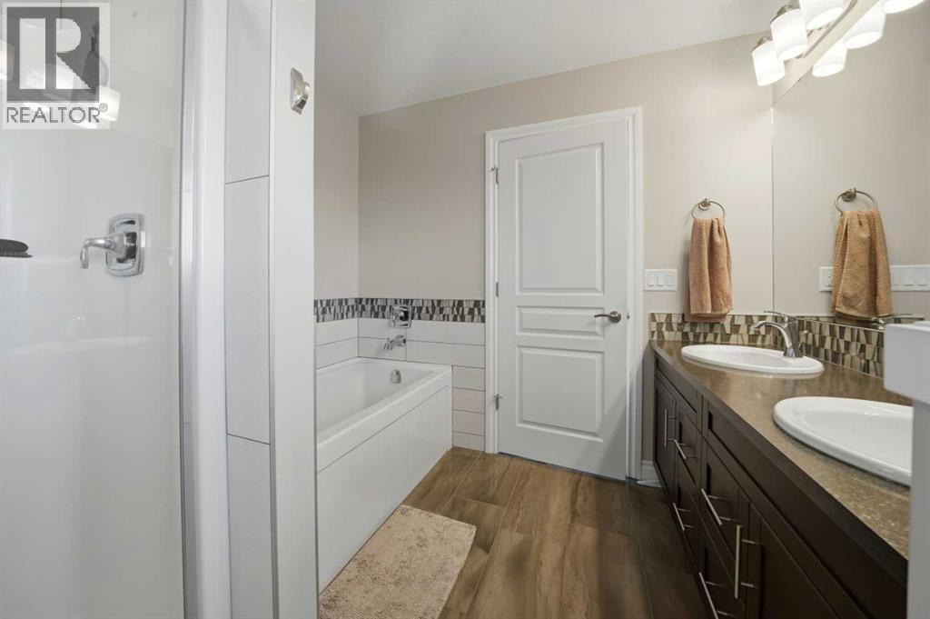 25 Cole Way, Sylvan Lake