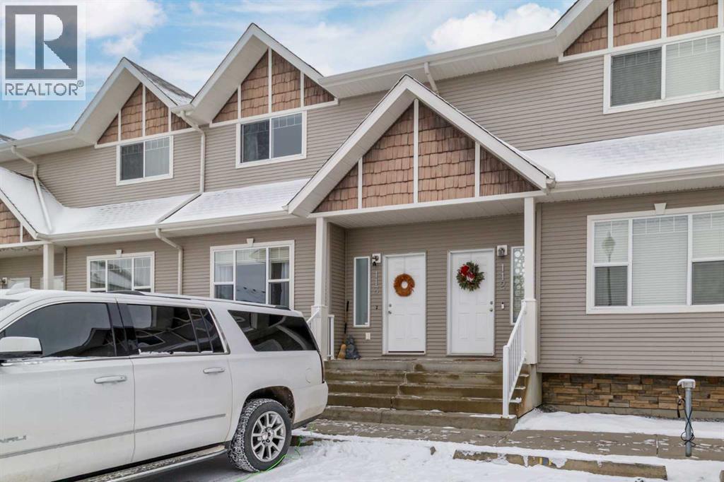 50 Lucky Place, Sylvan Lake