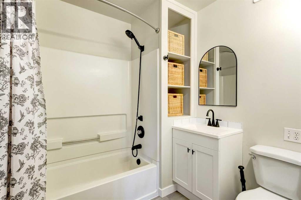 Single Family House for Sale in    Street SW Rutland Park Calgary 