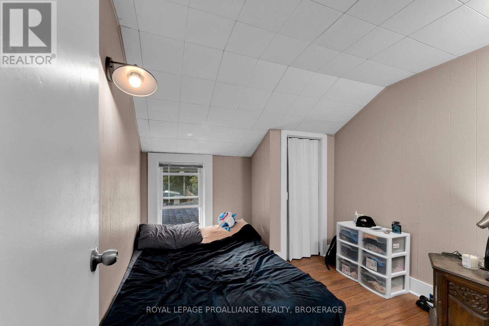 318 SYDENHAM STREET - 22