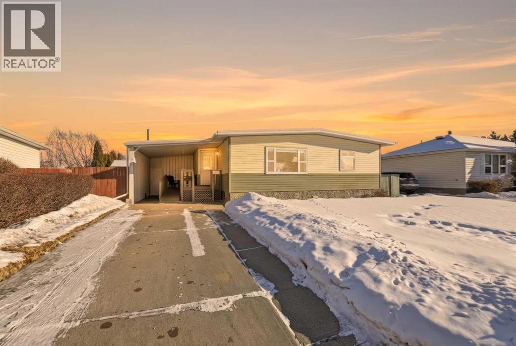 4421 35 Avenue, Red Deer