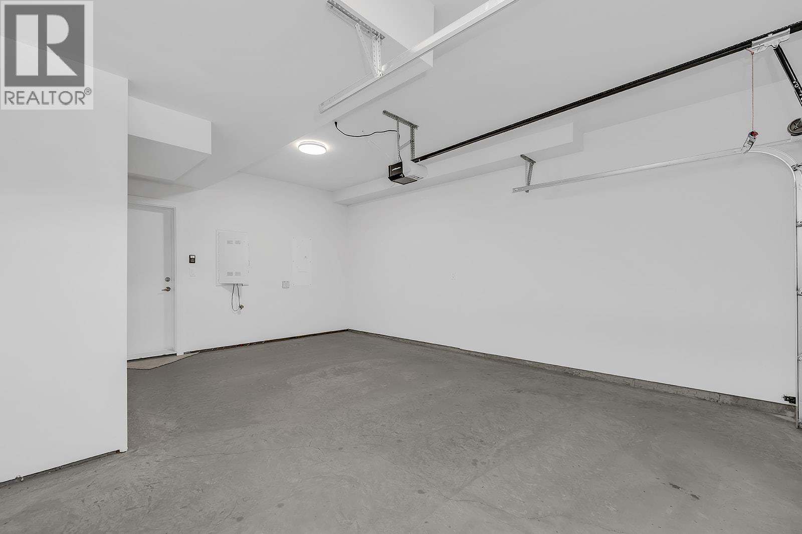 114 5300 Main Street, Kelowna