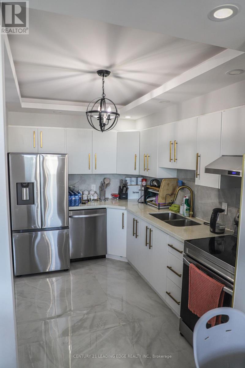 #1206 2550 PHARMACY AVENUE - 13