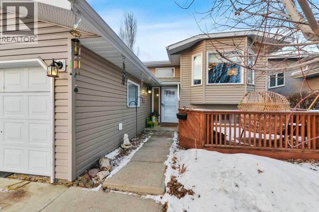 4 Blackstone Avenue, Lacombe