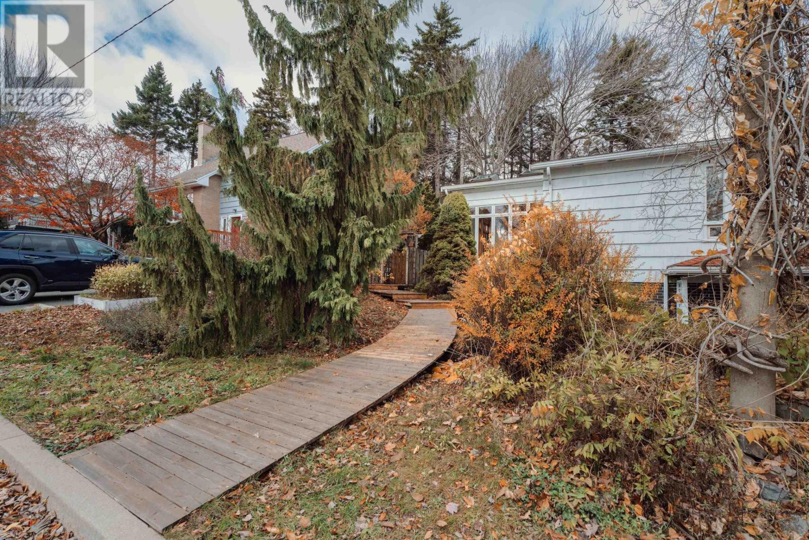 Property 34 of 45 of 29 Scarlet Road