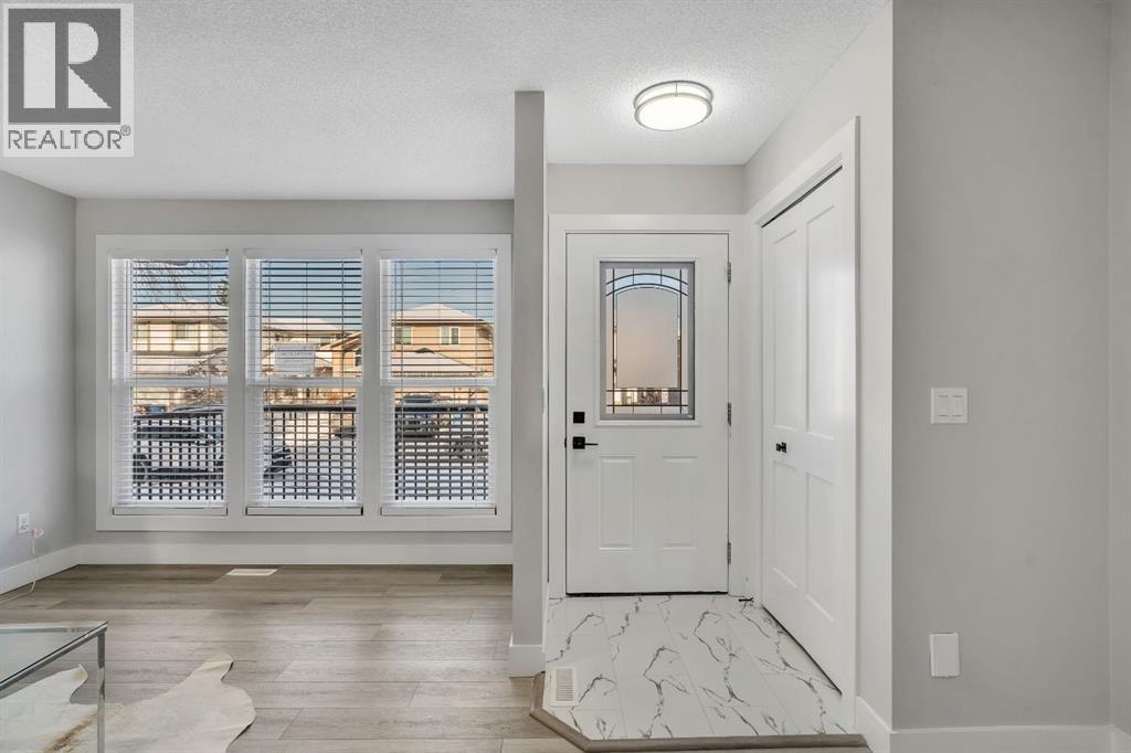 Single Family House for Sale in  Mckernan Road SE McKenzie Lake Calgary 