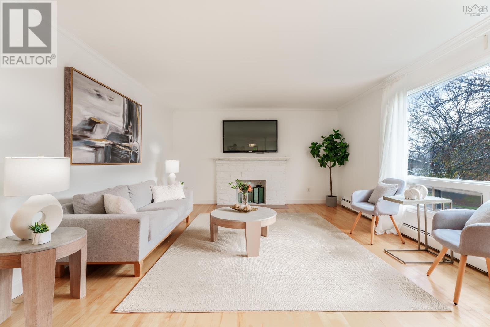 Property 16 of 45 of 29 Scarlet Road