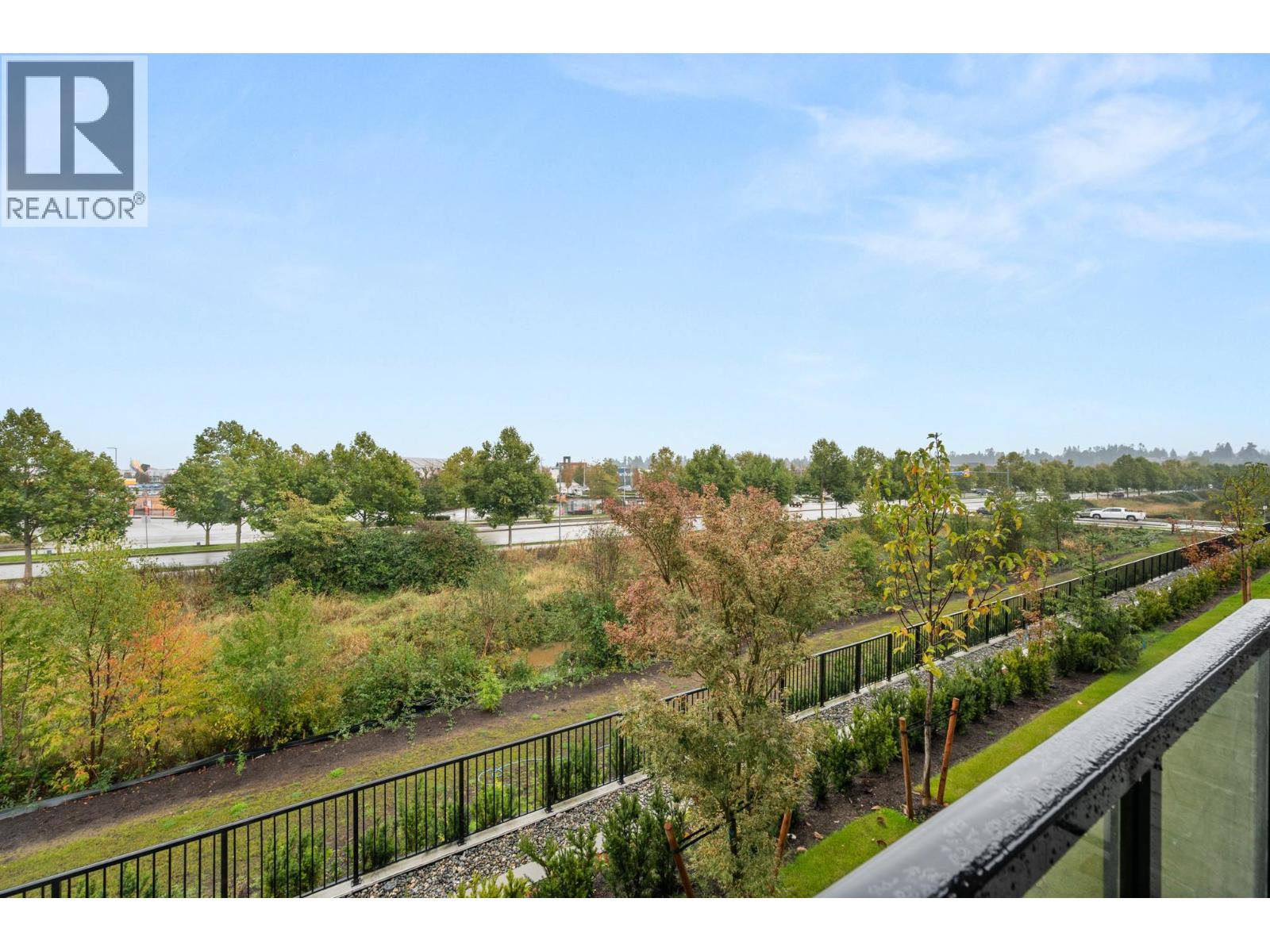 205 1942 STARLING DRIVE, Delta