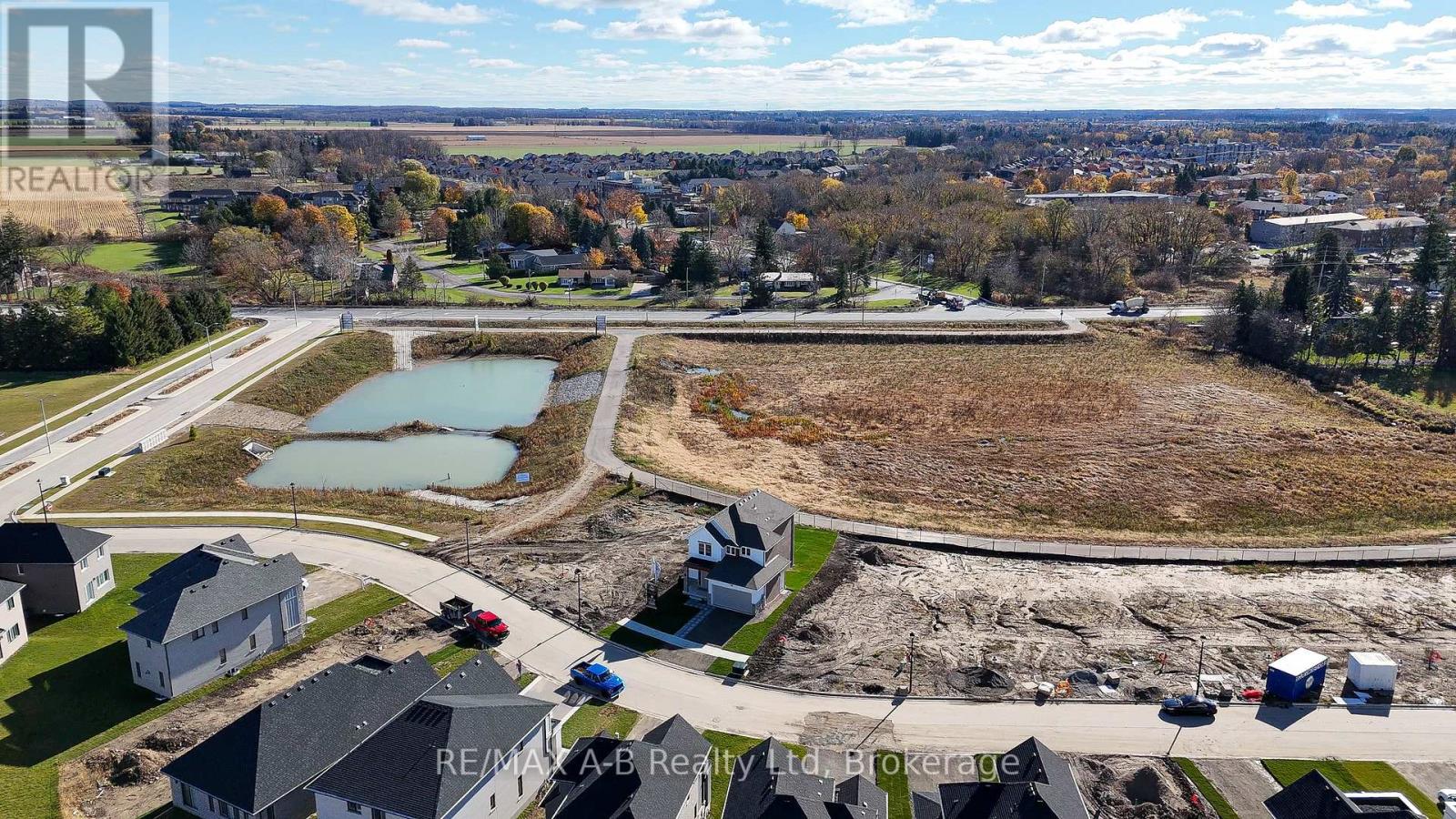 LOT 3 119 DEMPSEY DRIVE - 35