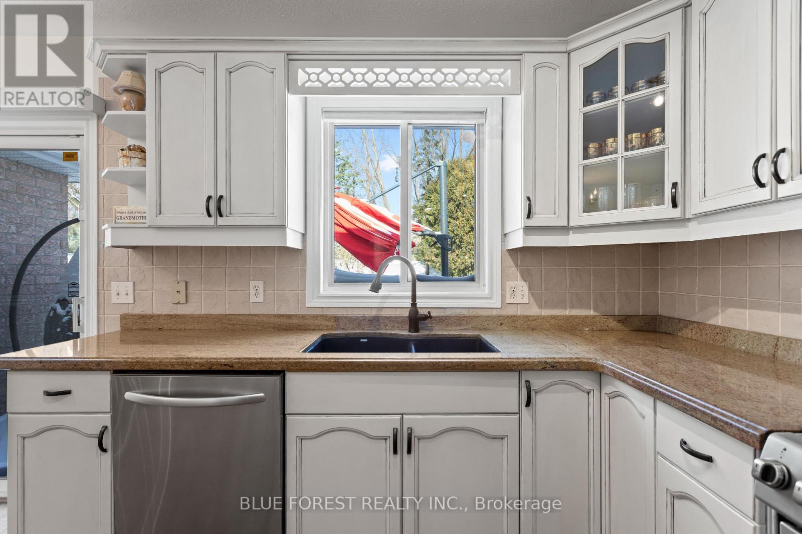 632 THORNWOOD DRIVE - 14