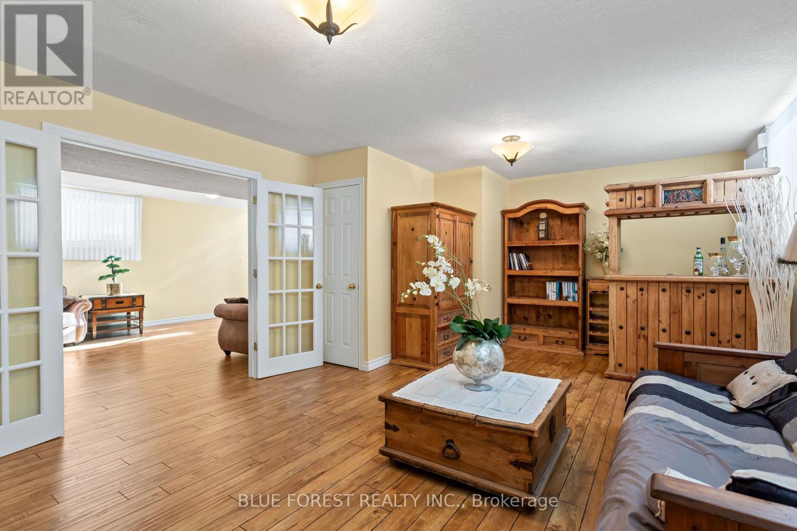 632 THORNWOOD DRIVE Property Photo