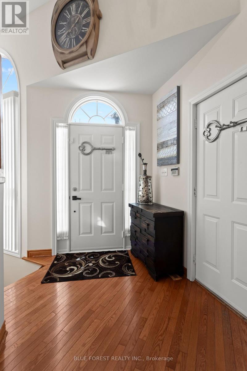 632 THORNWOOD DRIVE - 4