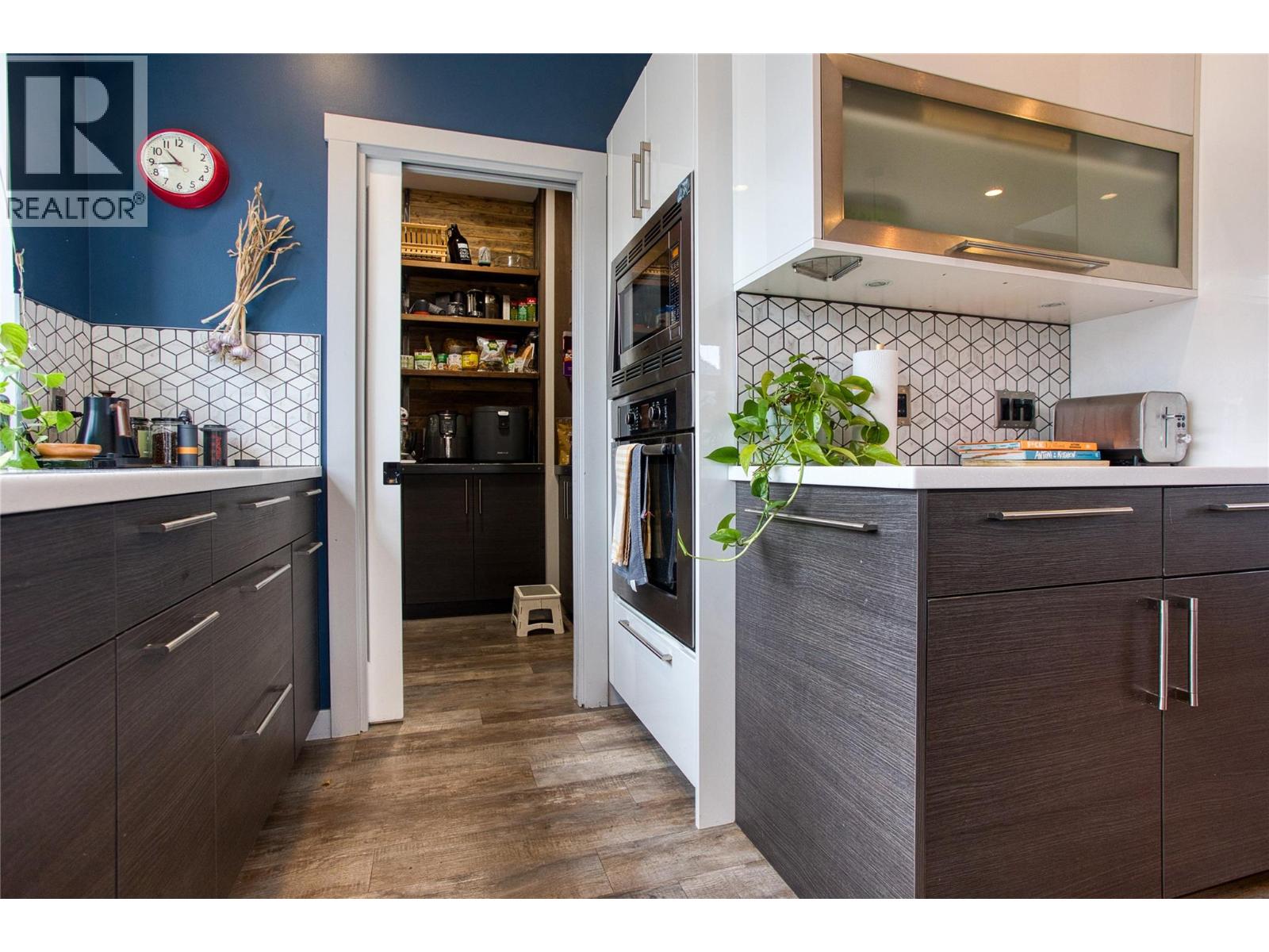 610 WASSON Street, Nelson