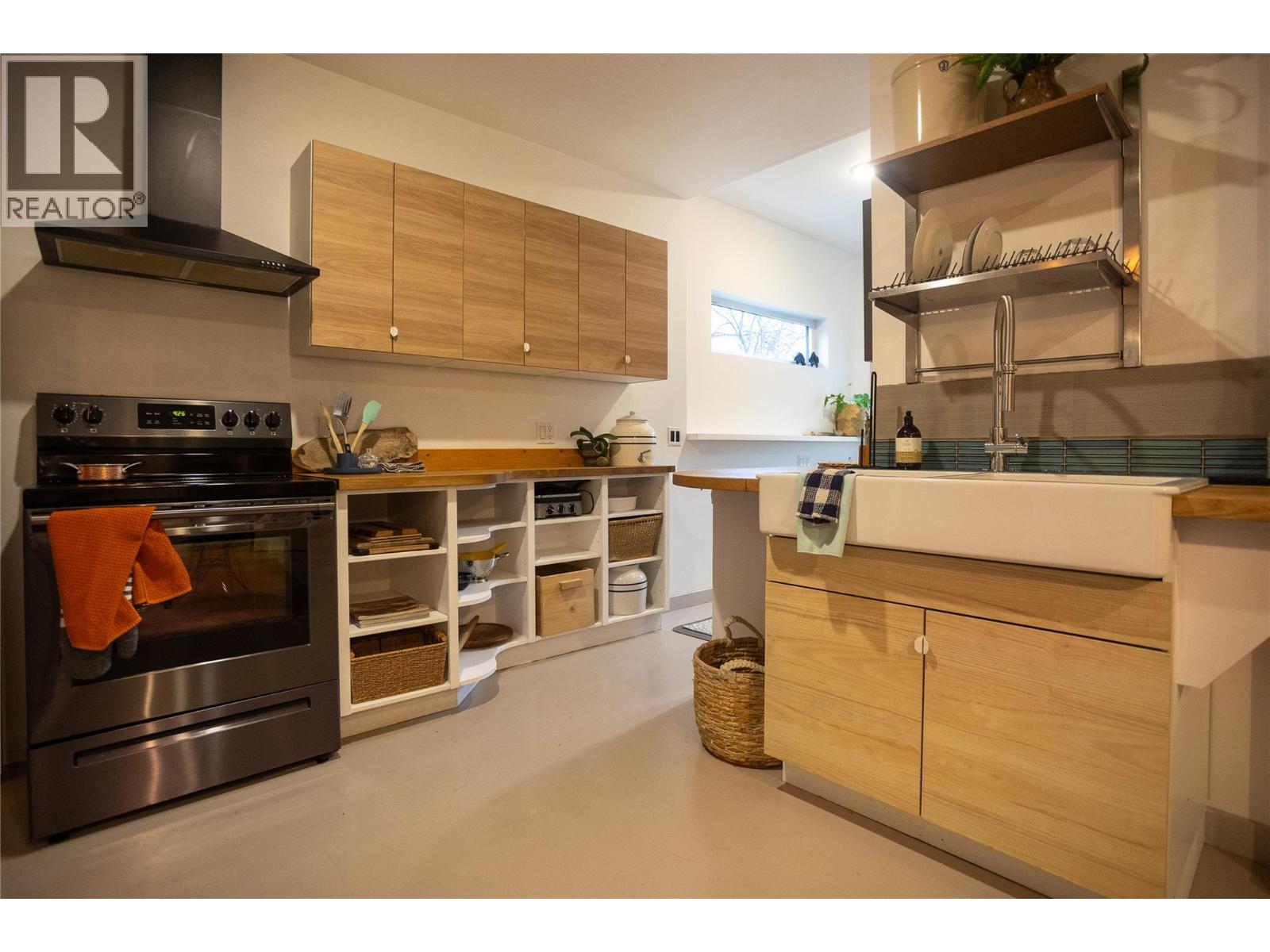 610 WASSON Street, Nelson