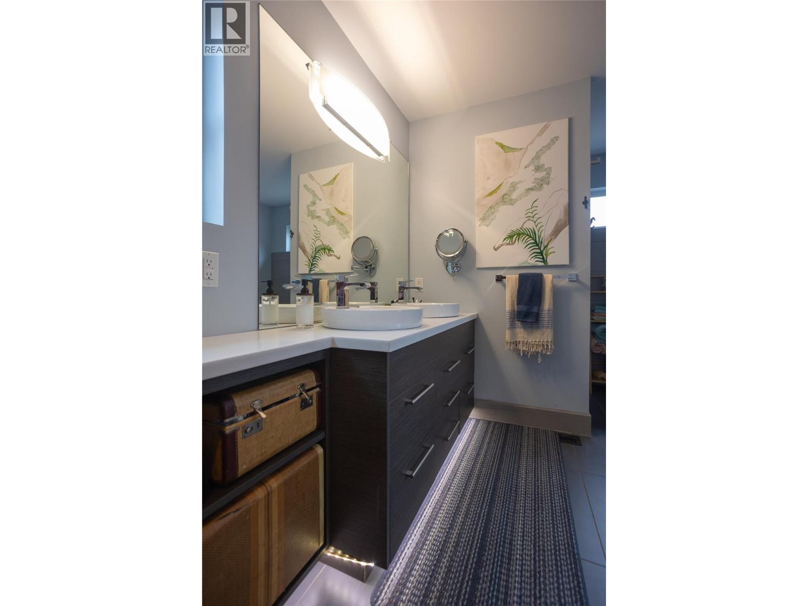 610 WASSON Street, Nelson