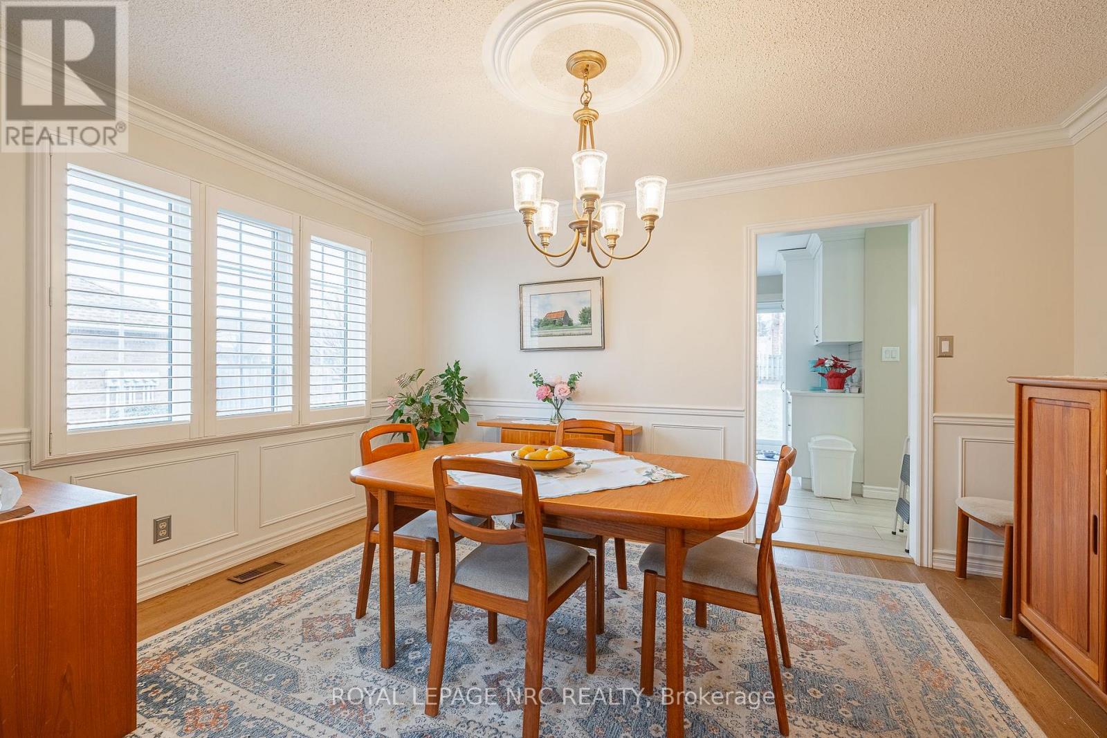 #3 2720 MEWBURN ROAD - 13