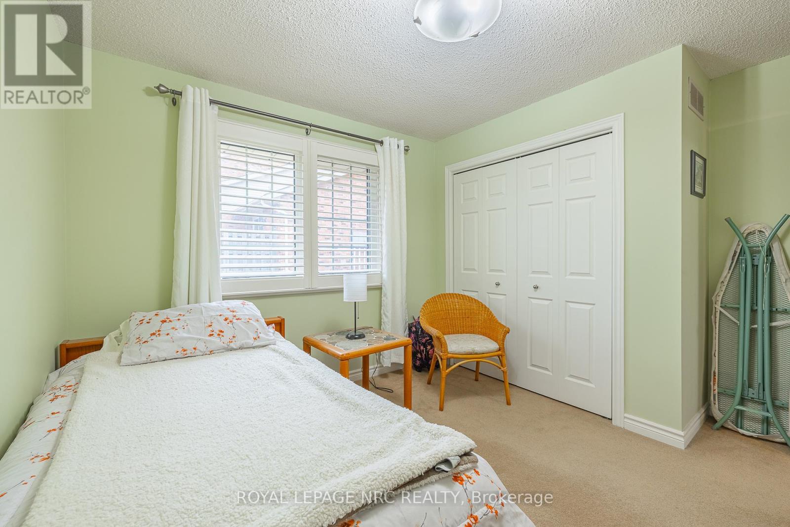 #3 2720 MEWBURN ROAD - 21