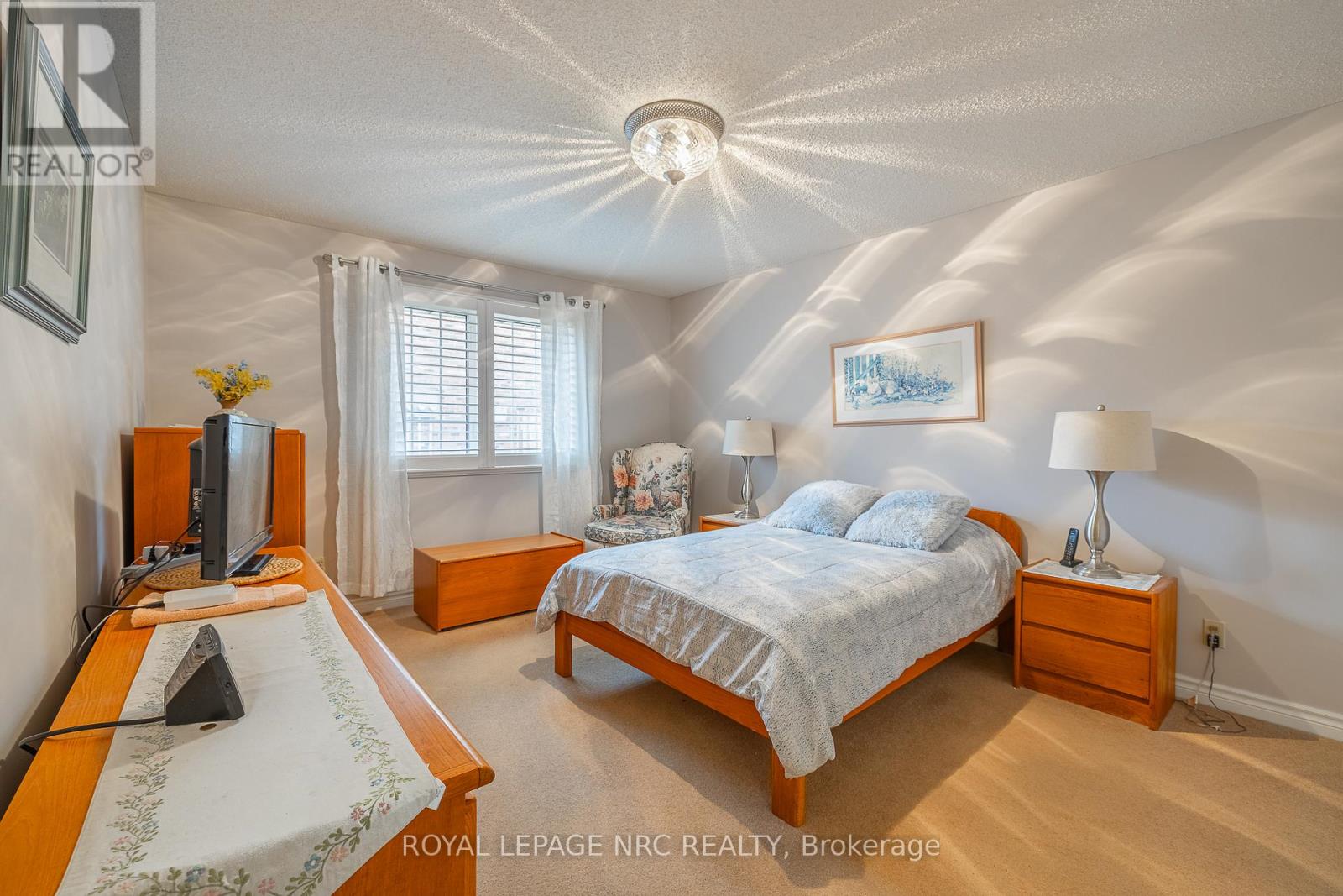 #3 2720 MEWBURN ROAD - 22