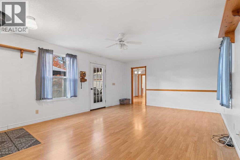 4044 50 Avenue, Innisfail