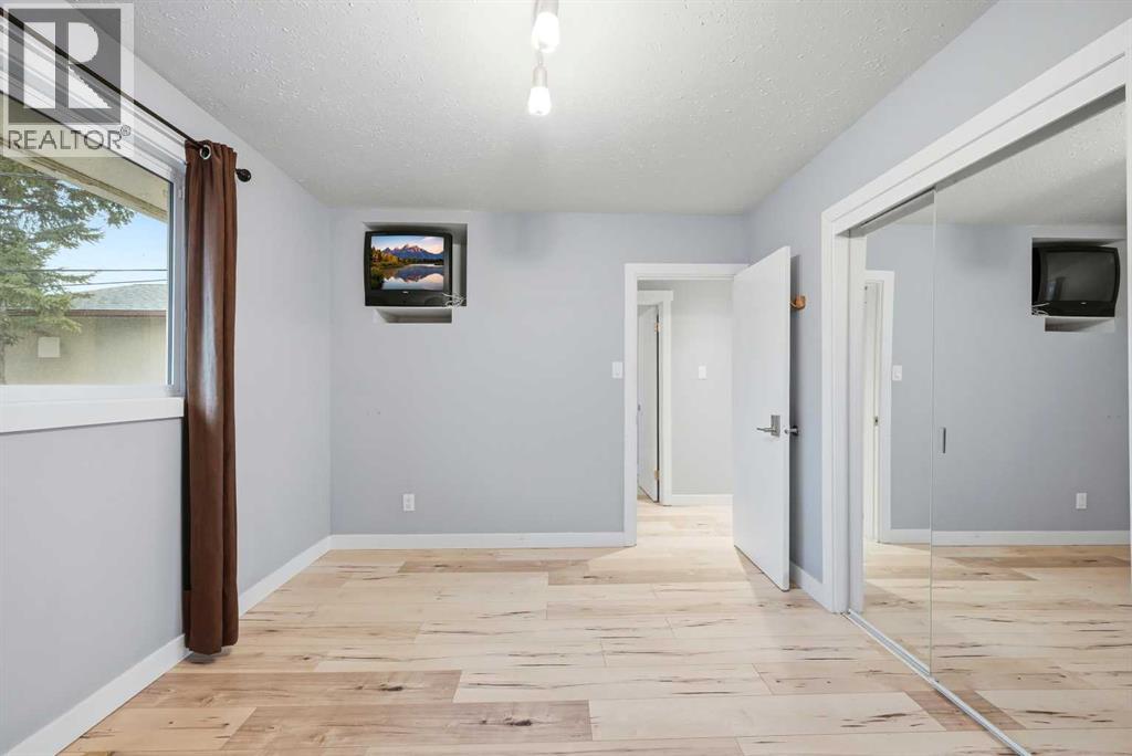 Single Family House Bungalow for Sale in  Foritana Road SE Forest Heights Calgary 