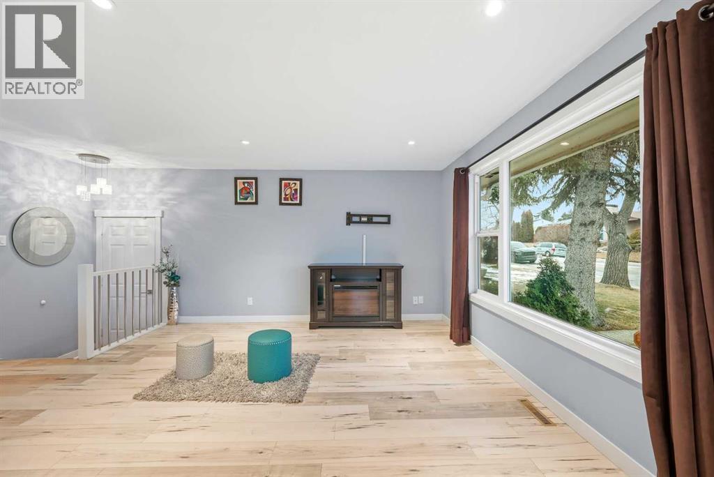 Single Family House Bungalow for Sale in  Foritana Road SE Forest Heights Calgary 