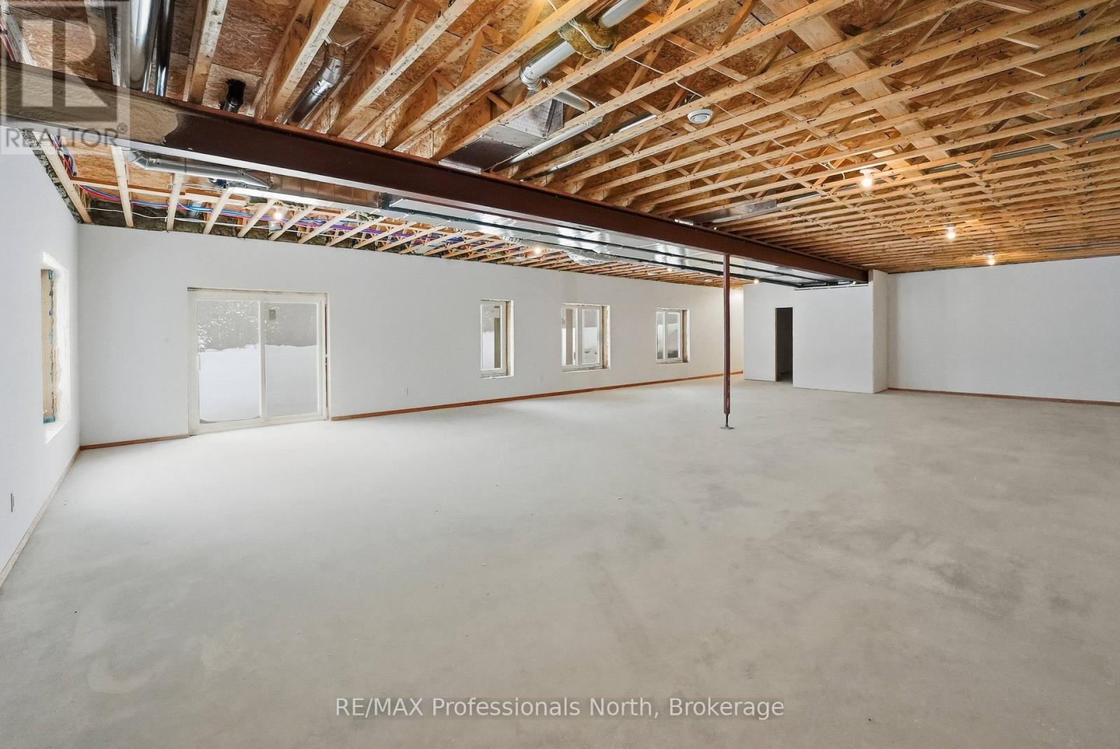 1058 PIPER GLEN ROAD — photo 39