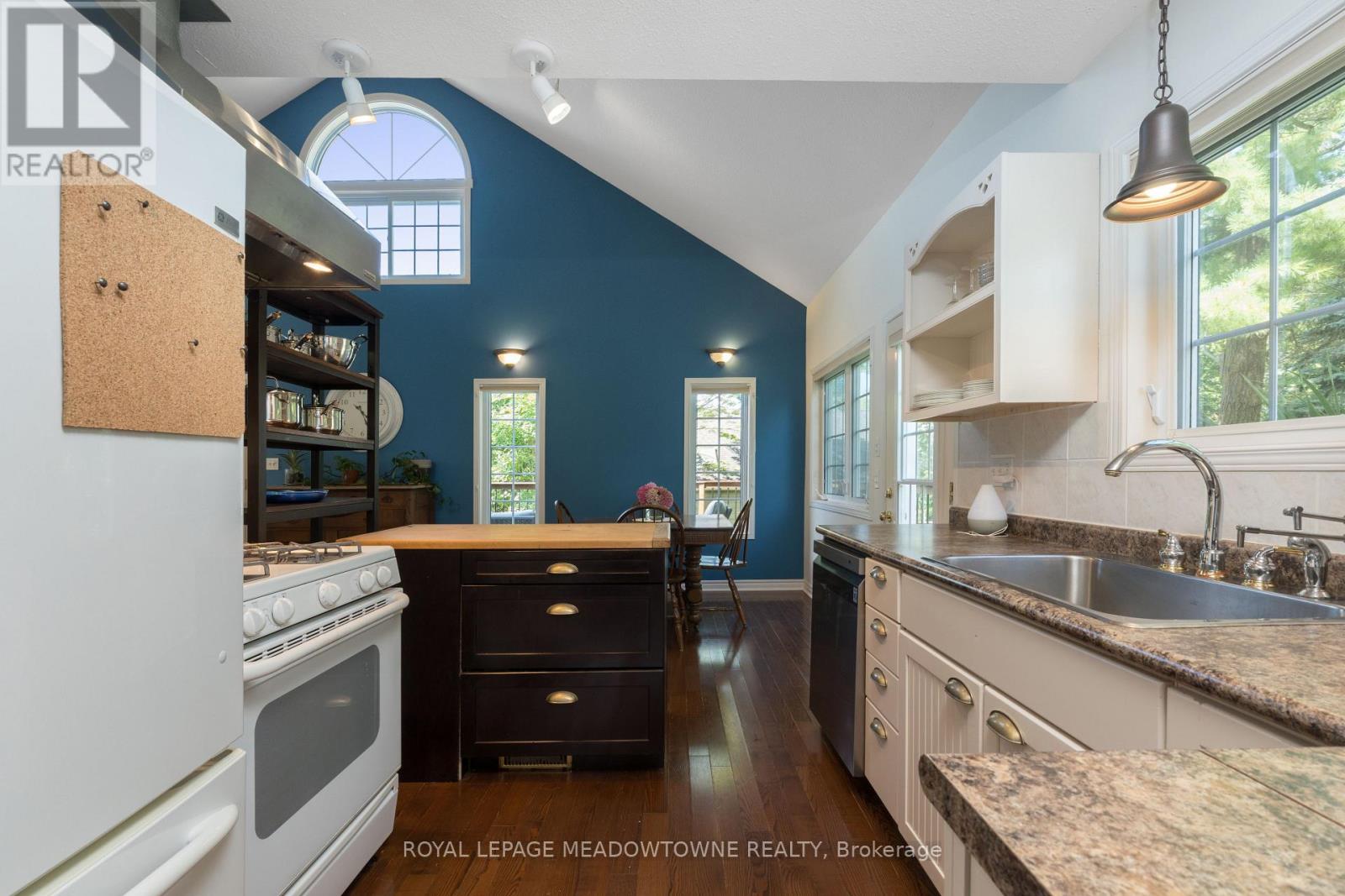 1936 TINY BEACHES ROAD S - 9