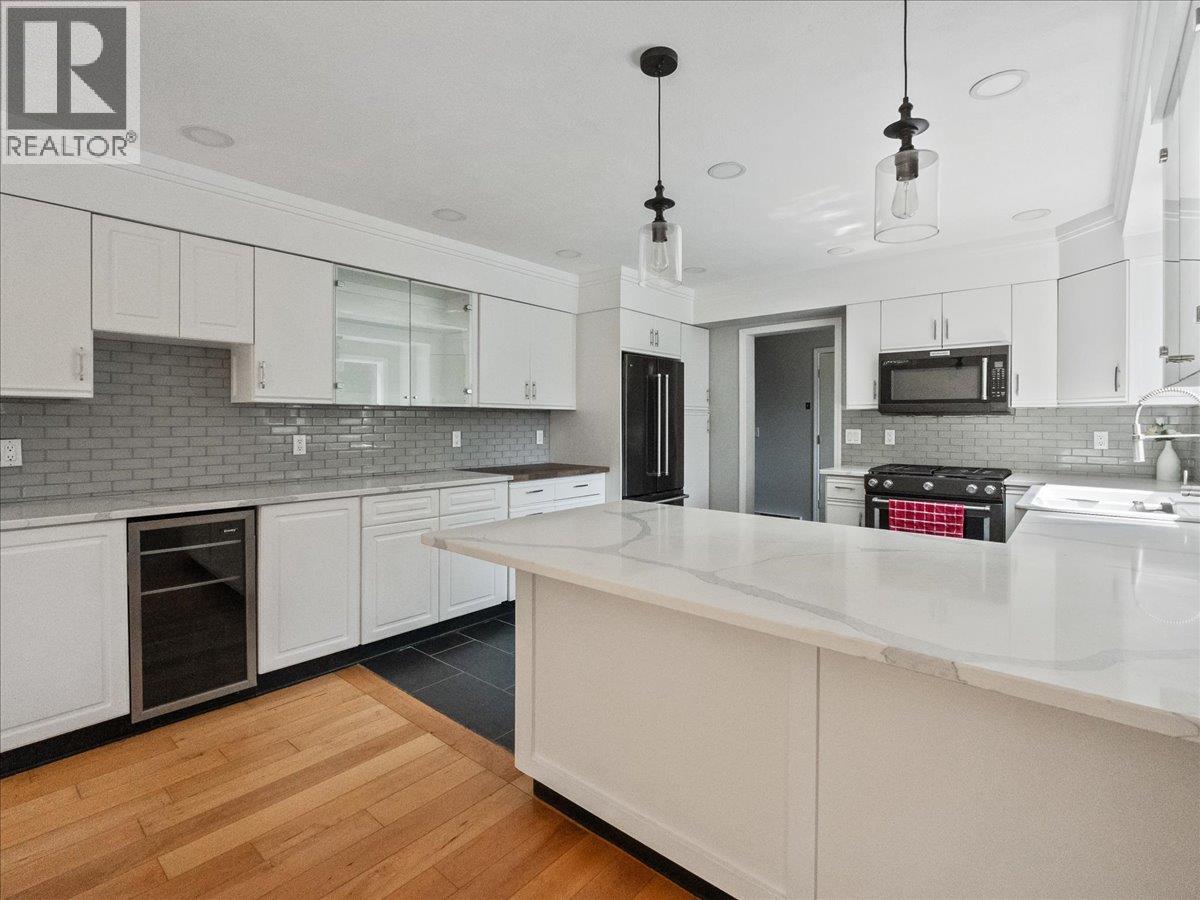 6172 SLOCAN RIVER ROAD - 33