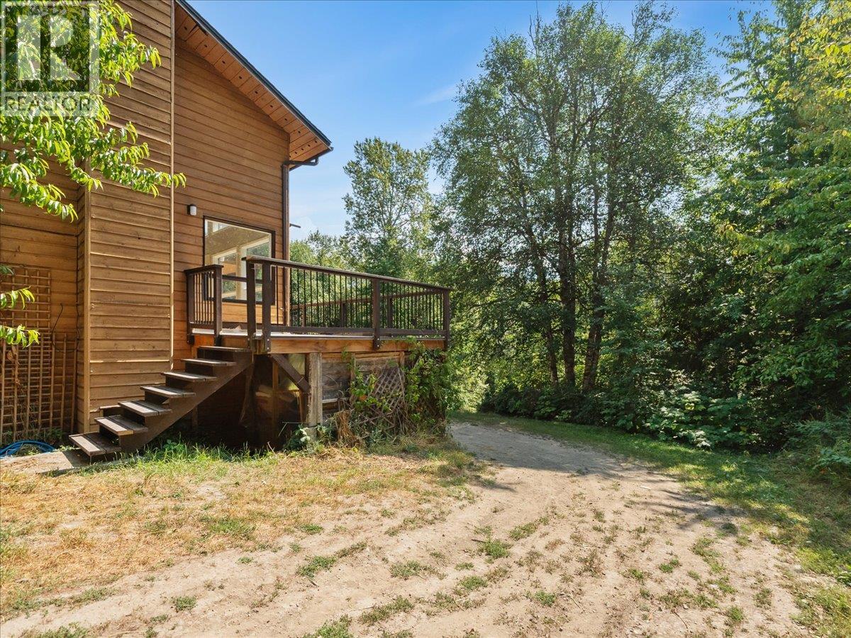 6172 SLOCAN RIVER Road - Photo 4 of 76, Winlaw, British Columbia