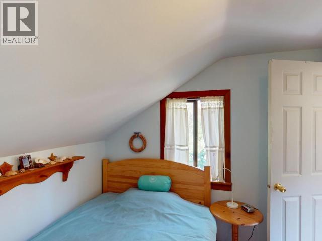 5062 SPRAGGE ROAD, Texada Island