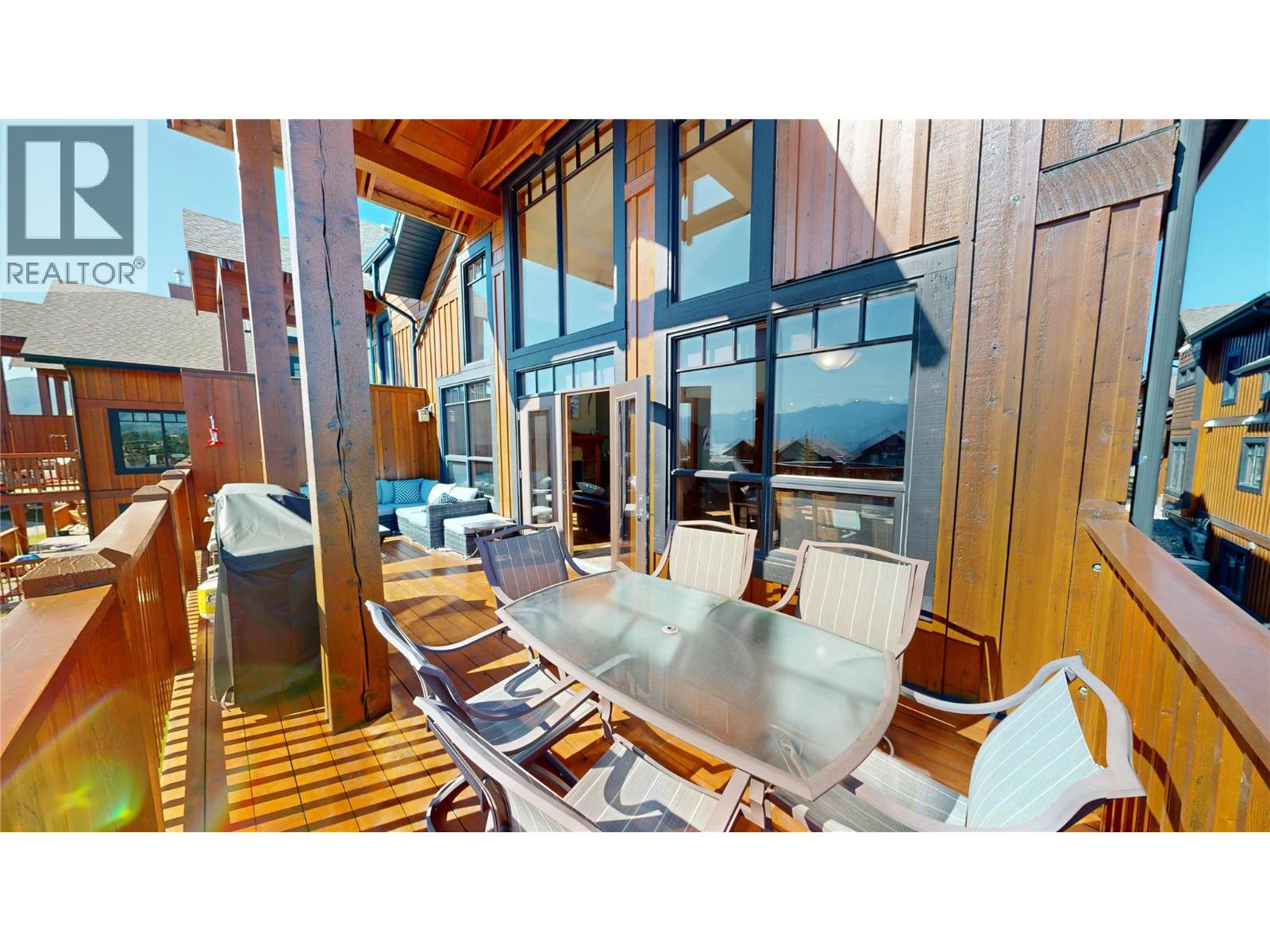 33 2598 MOUNTAINVIEW Crescent, Invermere