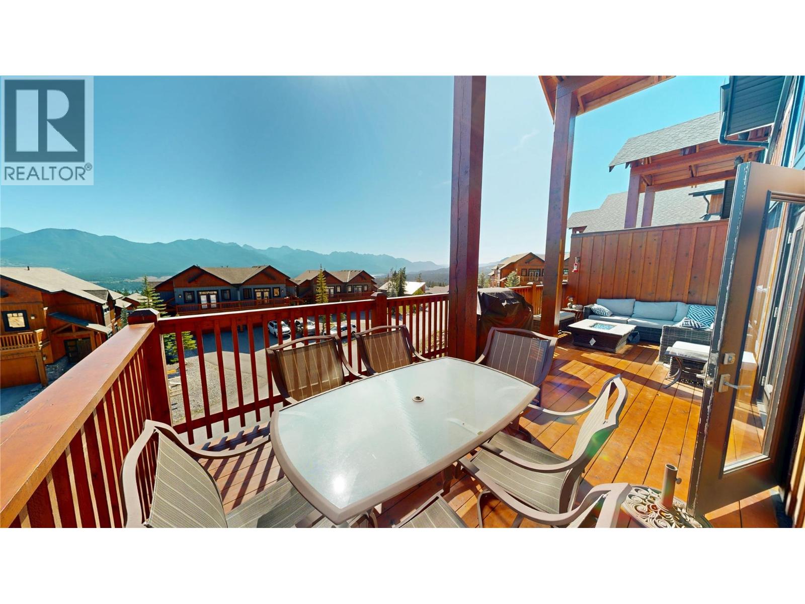 33 2598 MOUNTAINVIEW Crescent, Invermere