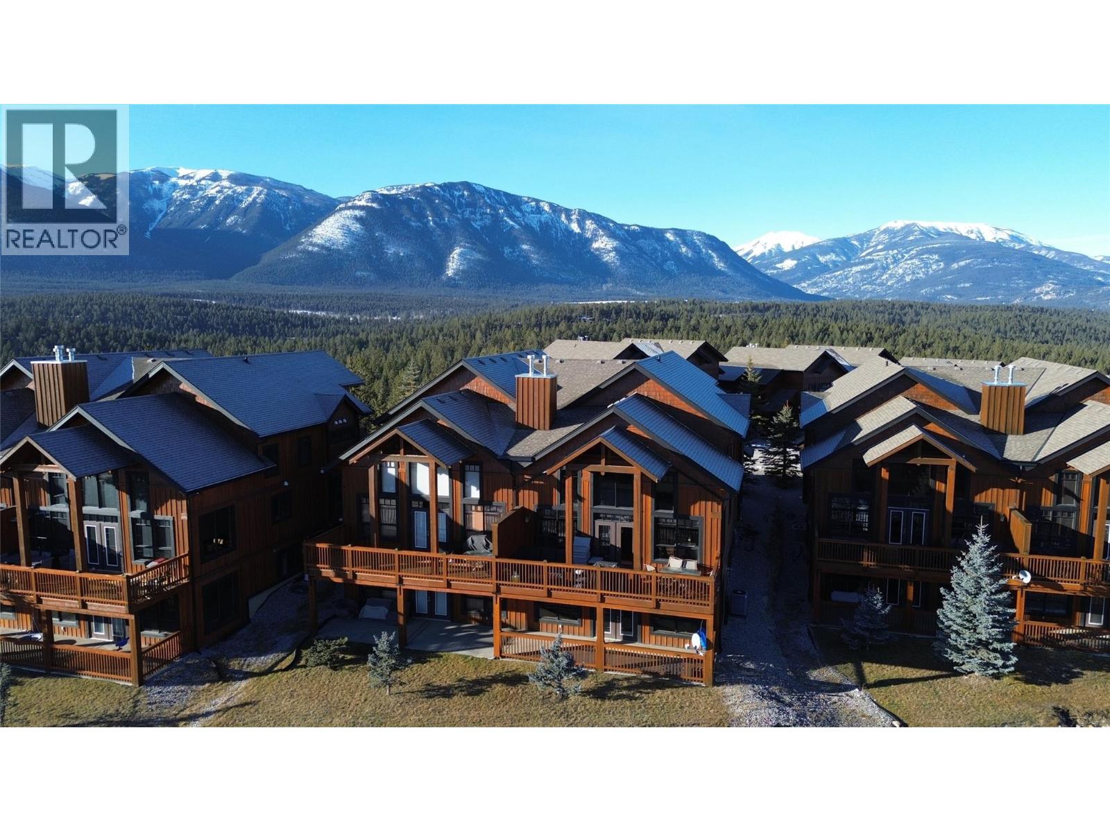 33 2598 MOUNTAINVIEW Crescent, Invermere