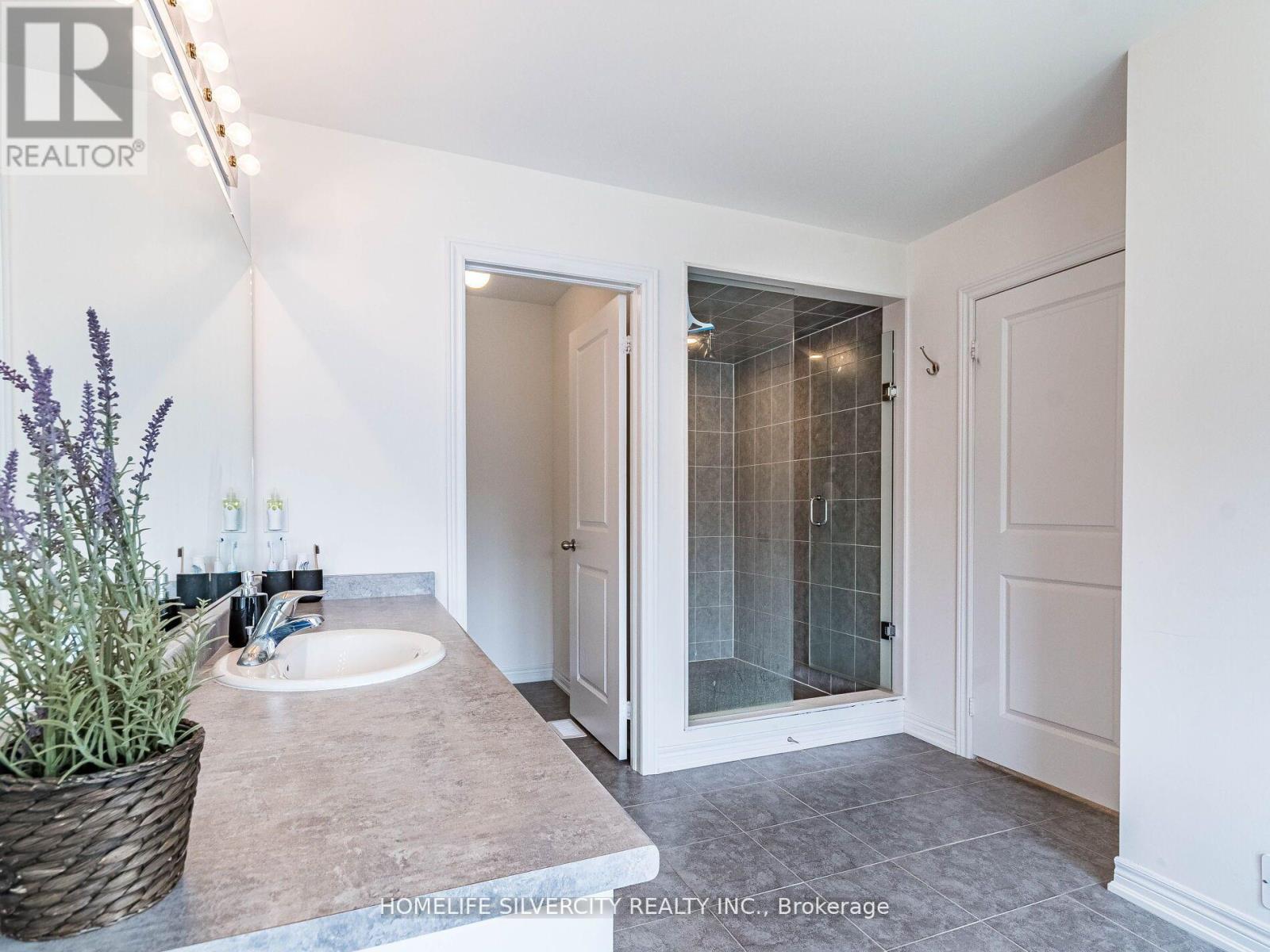 177 LIMESTONE LANE - 24