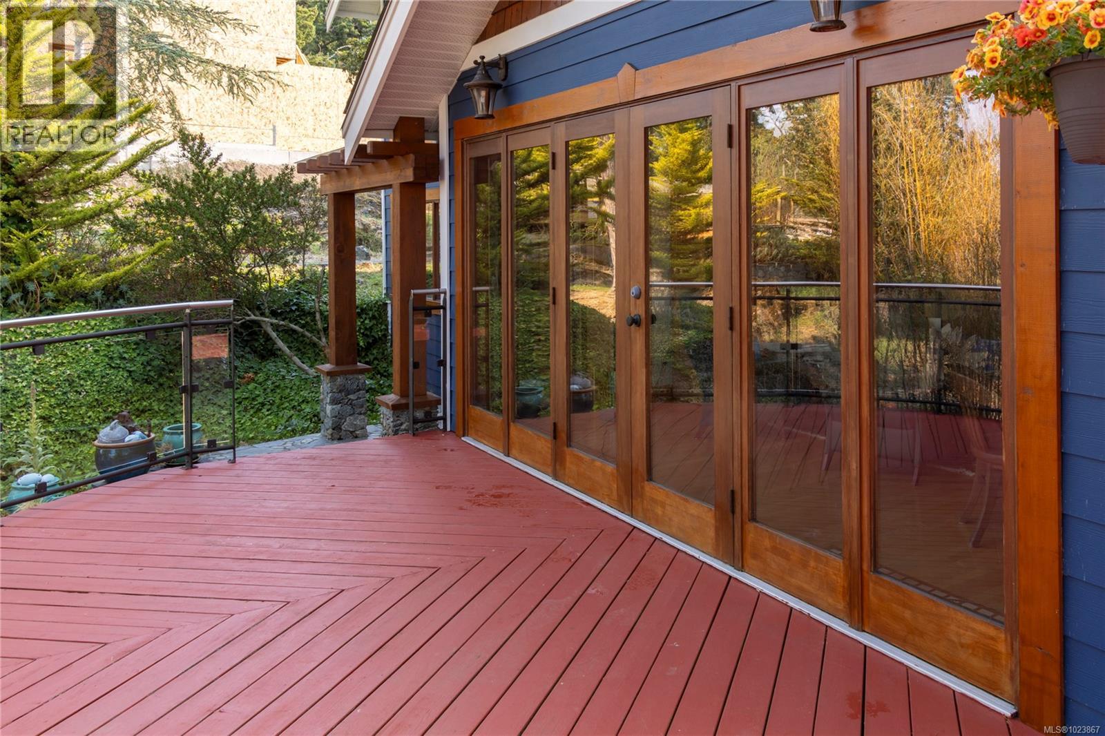  2710 Sea View Road, Saanich