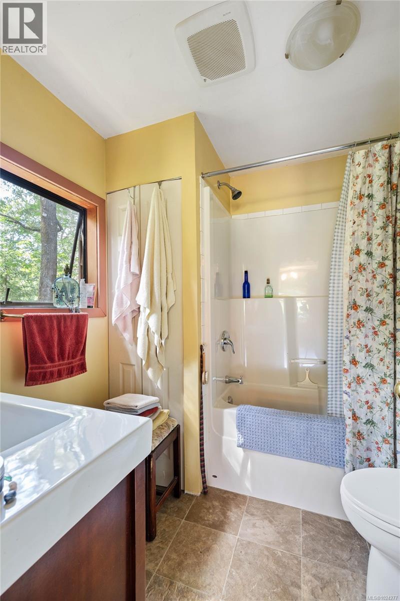  2905 Southey Point Road, Salt Spring