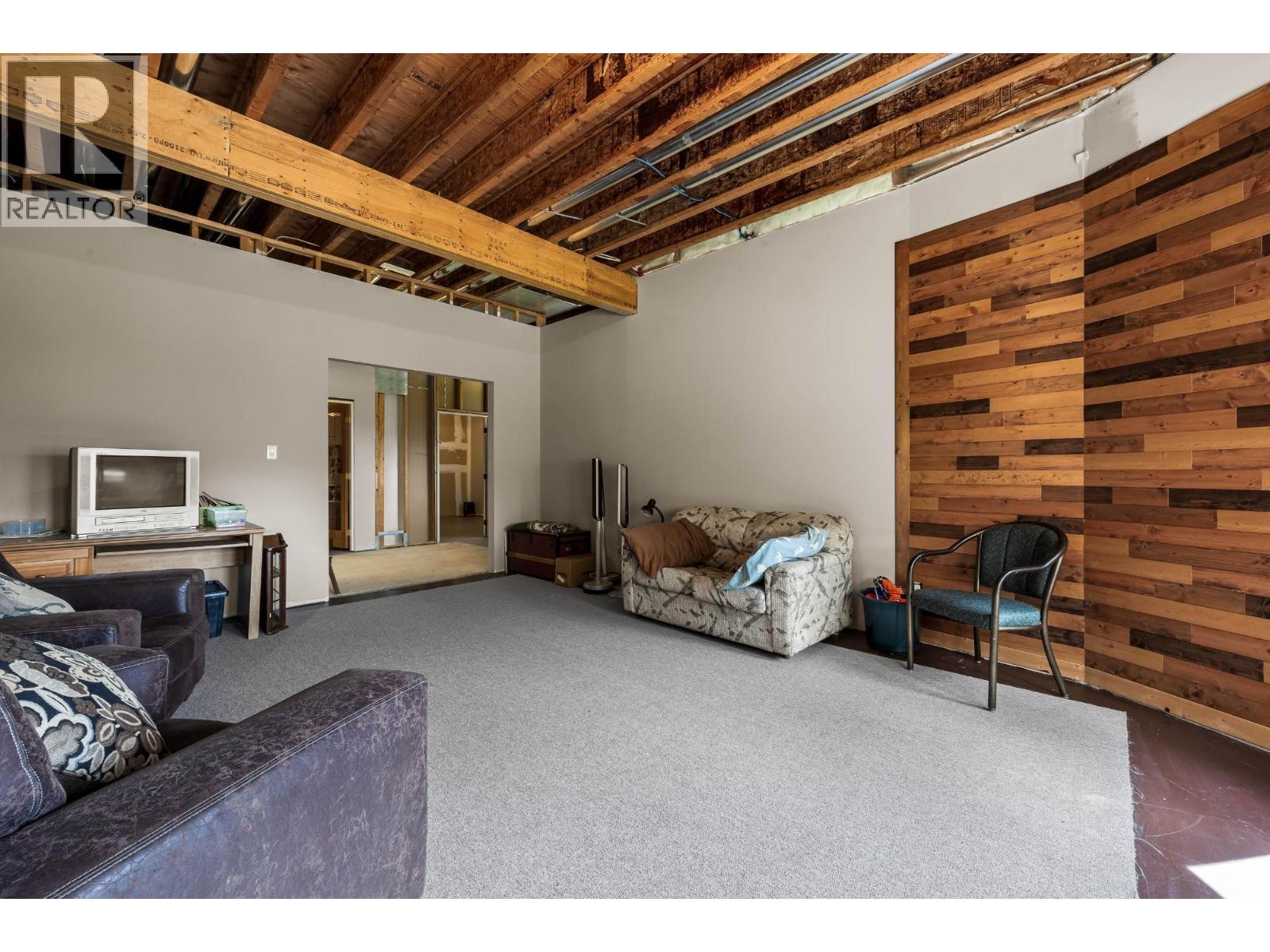 1249 CLEARWATER VALLEY Road - 30