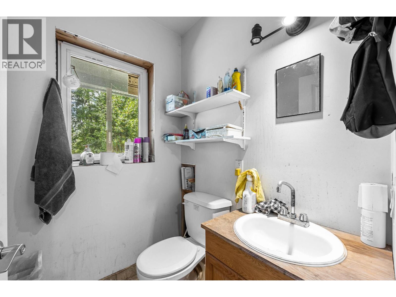 1249 CLEARWATER VALLEY Road - 43